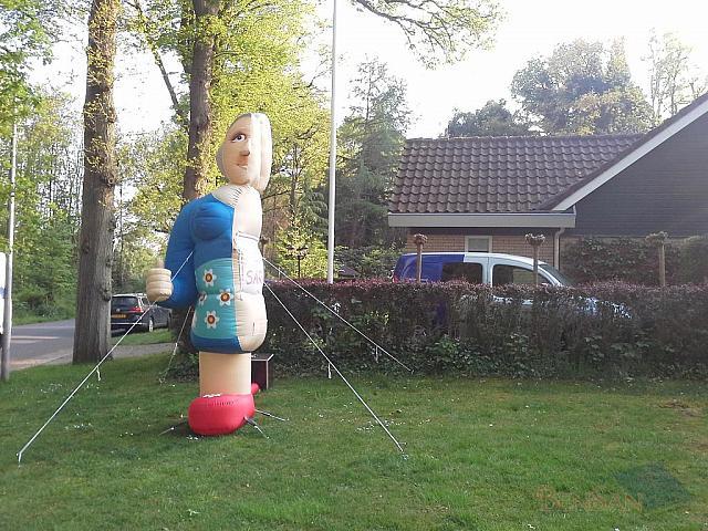 Lotte Oonk (van de smid) Rijssen jarig op 26-04-14